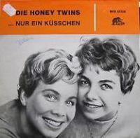 Die Honey Twins - ...Nur Ein Küsschen
